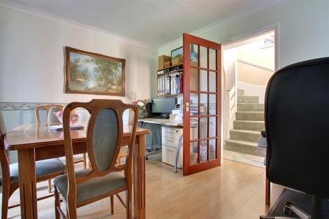 3 bedroom detached house for sale, Monet Close, St. Ives