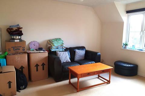 2 bedroom flat to rent, Harbury Court, Newbury