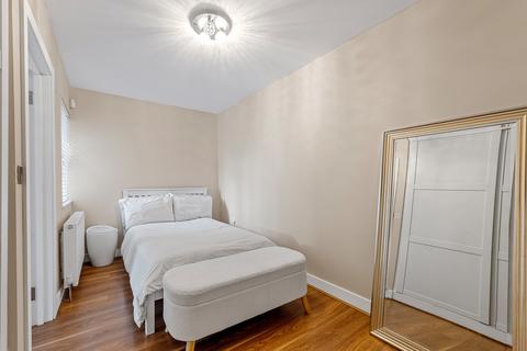 The Retreat, 5a Georges Terrace, Caterham, CR3 5NH