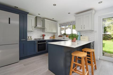 69 Sunnymede Avenue, Epsom, KT19 9TH