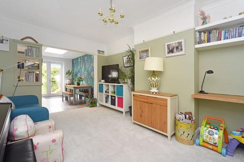 69 Sunnymede Avenue, Epsom, KT19 9TH