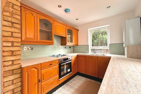 3 bedroom terraced house to rent, Moffat Road, Thornton Heath, Surrey, CR7