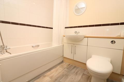 2 bedroom flat to rent, Parkhouse Court, Hatfield, AL10