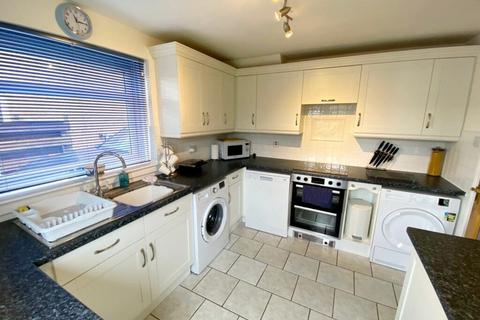 10 Argyll Road, Kinross, KY13 8BB
