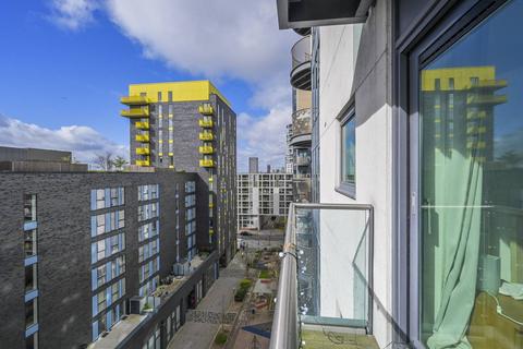 1 bedroom flat to rent, Millharbour, Canary Wharf, London, E14