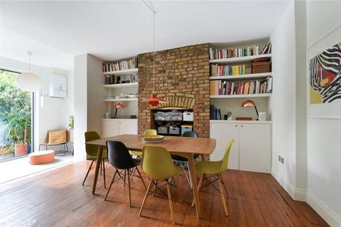 4 bedroom terraced house for sale, Alvington Crescent, London, E8