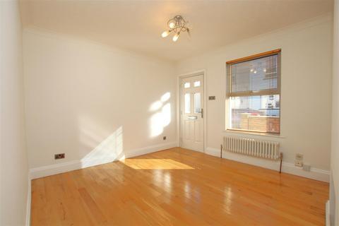 60 Hill House Road, Dartford, DA2 6HQ