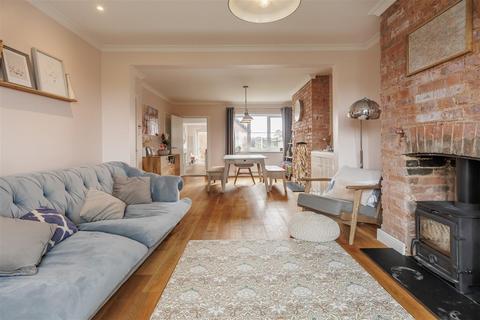 147 Lindsey Street, Epping, CM16 6RF