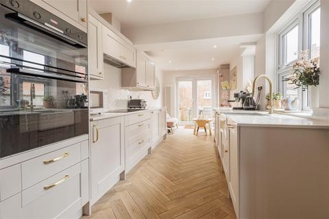 147 Lindsey Street, Epping, CM16 6RF
