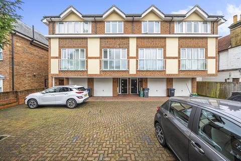 3 bedroom terraced house for sale, Kingston Road, New Malden