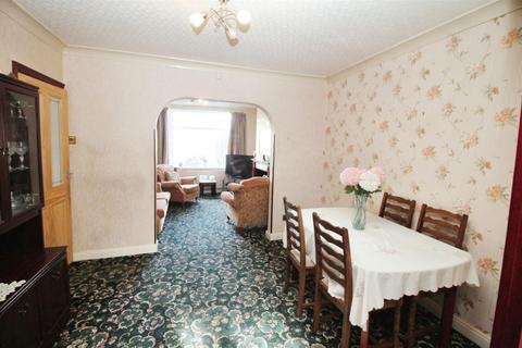 10 Leafield Way, Bradford, BD2 3RY