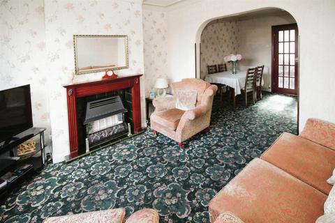 10 Leafield Way, Bradford, BD2 3RY