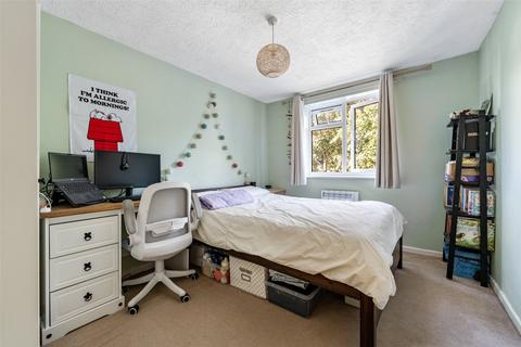 2 bedroom flat for sale, The Courtyard, St. Botolphs Road, Worthing, West Sussex, BN11