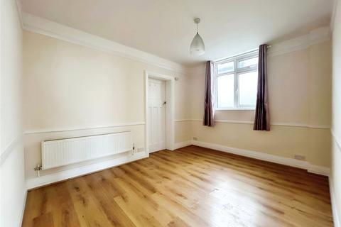 2 bedroom maisonette to rent, Bexley Road, Erith DA8