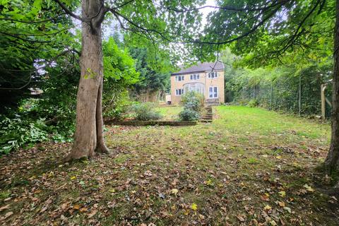 28 Colston Close, Bradford, BD8 0BN