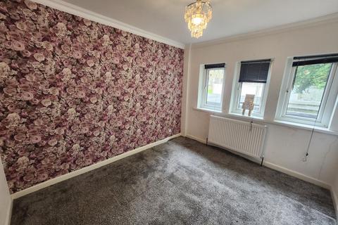 28 Colston Close, Bradford, BD8 0BN