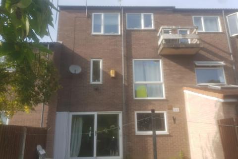 5 bedroom house to rent, Harlaxton Walk, Nottingham NG3