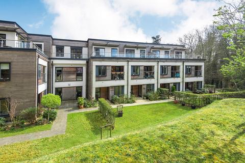 2 bedroom penthouse for sale, Wispers Lane, Haslemere, Surrey, GU27