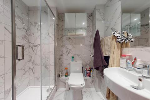 1b Harvard Road, Isleworth, TW7 4PA