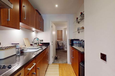 1b Harvard Road, Isleworth, TW7 4PA