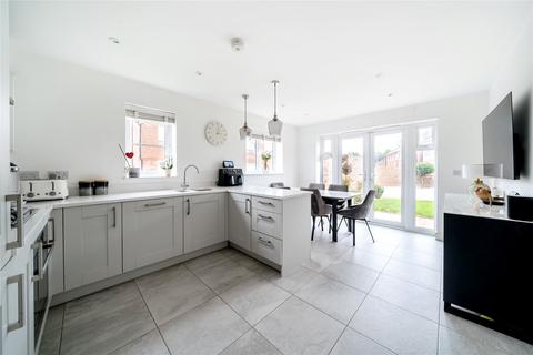 3 bedroom detached house for sale, Grant Avenue, Walton On Thames, Surrey, KT12