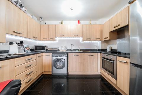 1 bedroom apartment for sale, Varcoe Gardens, Hayes, UB3