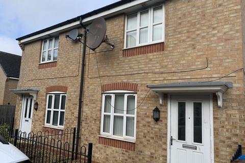 2 bedroom semi-detached house to rent, Flemish Crescent, Gorton