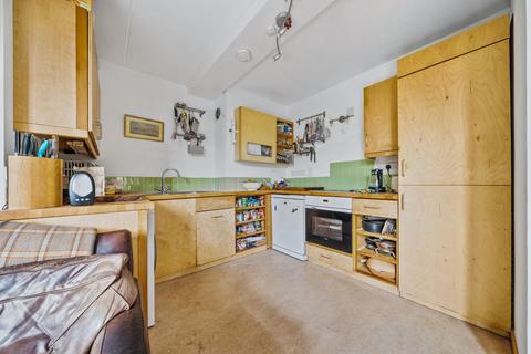 8 Helios Road, Wallington, SM6 7BZ