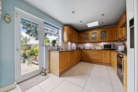 4 bedroom semi-detached house for sale, Demesne Road, Wallington