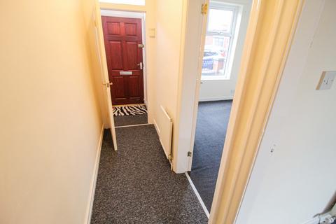 2 bedroom terraced house to rent, 120 Queensgate, Bolton, BL1 4DZ