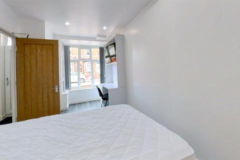 5 bedroom house to rent, Exeter Road, Birmingham B29