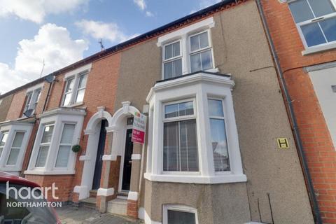 1 bedroom in a house share to rent, Ashburnham Road, Northampton