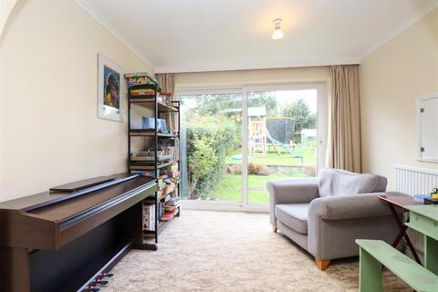 31 Chesilton Crescent, Church Crookham, Fleet, GU52 6PA