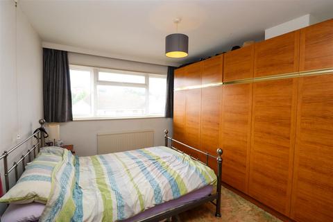 31 Chesilton Crescent, Church Crookham, Fleet, GU52 6PA