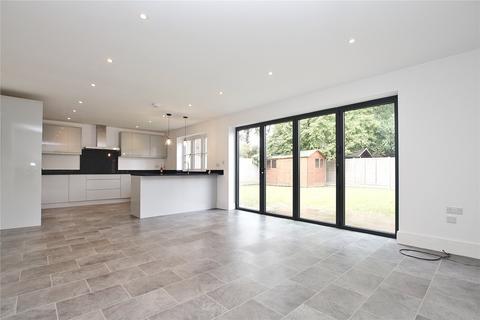 11 Benner Lane, West End, Woking, GU24 9JQ