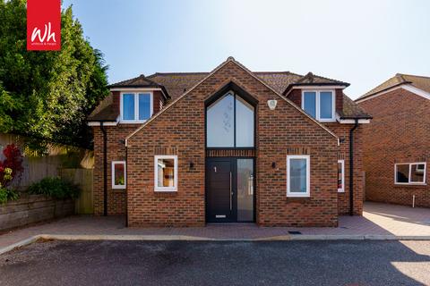 4 bedroom detached house to rent, Northease Close, Hove