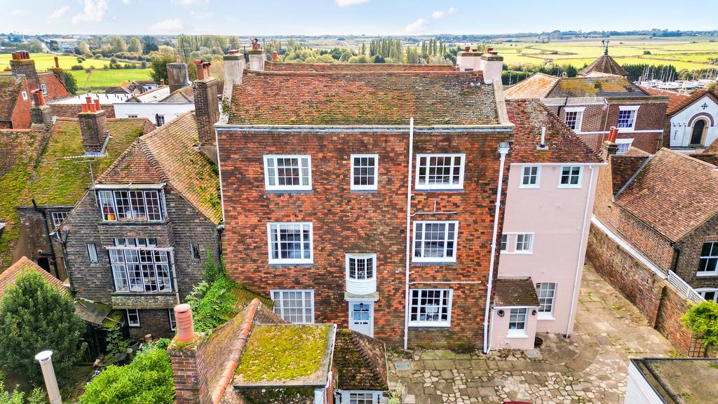 Drone shots flat 2 5 watchbell street (4)