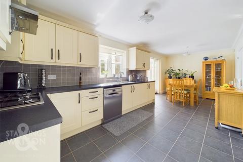 4 bedroom link detached house for sale, Copeman Road, Little Plumstead, Norwich