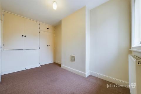 37 New Street, Uttoxeter, ST14 7QS