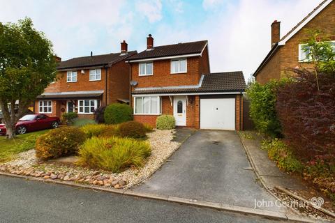 3 bedroom detached house for sale, Clematis Crescent, Burton-on-Trent