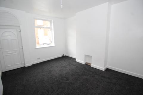 2 bedroom terraced house to rent, Clement Street, Wakefield