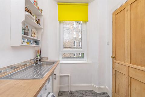 13/4 Brunswick Road, Edinburgh, EH7 5NQ