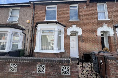 3 bedroom house for sale, Essex Road, Barking IG11