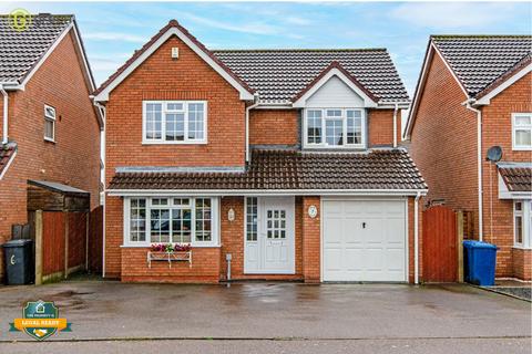 4 bedroom detached house for sale, Selker Drive, Tamworth B77