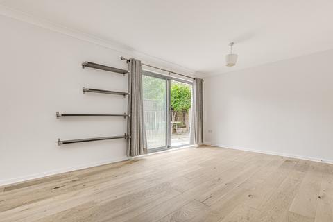 2 bedroom flat for sale, The Hub, Harberson Road, Balham, London