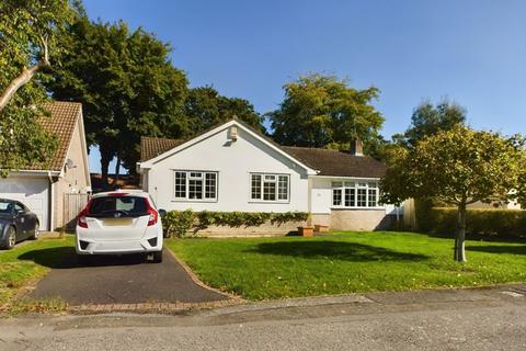 3 bedroom detached bungalow for sale, Stourcroft Drive, West Christchurch