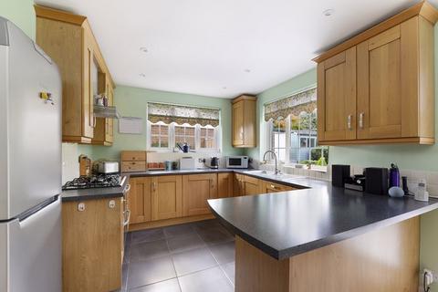 3 Cheviot Close, Tonbridge, TN9 1NH
