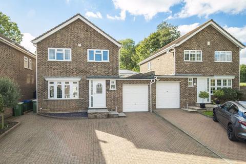 4 bedroom detached house for sale, Monterey Close, Bexley