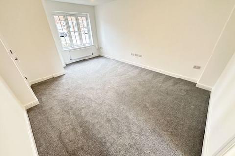 3 bedroom semi-detached house to rent, Bluebelle Drive, 'The Oaks', Rossmore