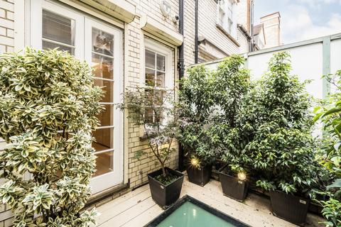 4 bedroom mews for sale, Balfour Mews, Mayfair